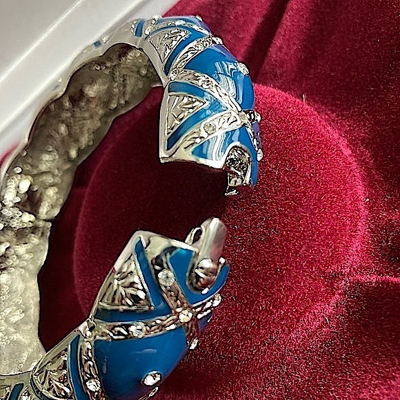 Camrose & Kross JBK Line Blue Enamel + Silver Tone Costume Bangle/Bracelet - Picture 6 of 7